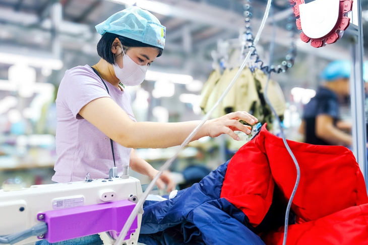 Tăng 7,2% lương tối thiểu vùng: Tạo động lực cho người lao động - Ảnh 1. lương tối thiểu - Ảnh 1.