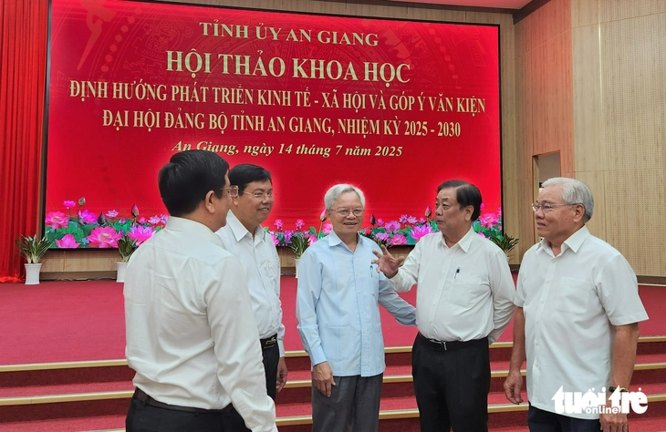 An Giang xác định '6 nhiệm vụ' then chốt trong nhiệm kỳ 2025-2030 - Ảnh 3.
