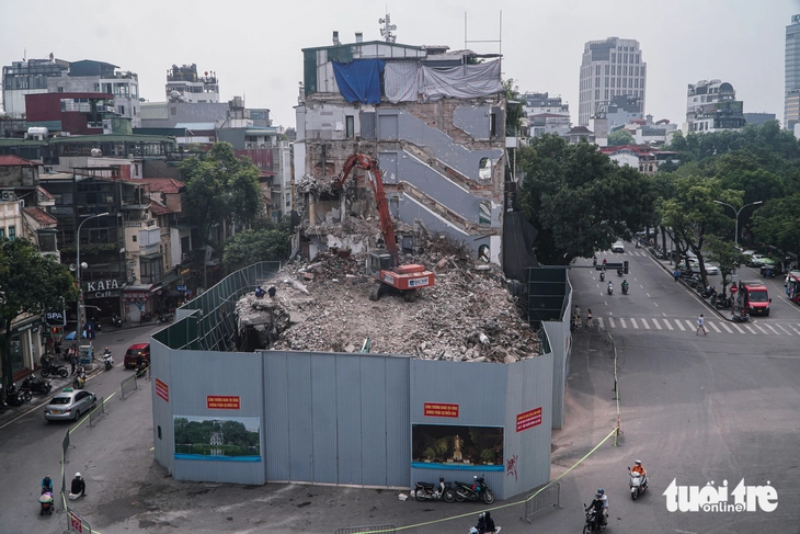 Hàm cá mập - Ảnh 1.