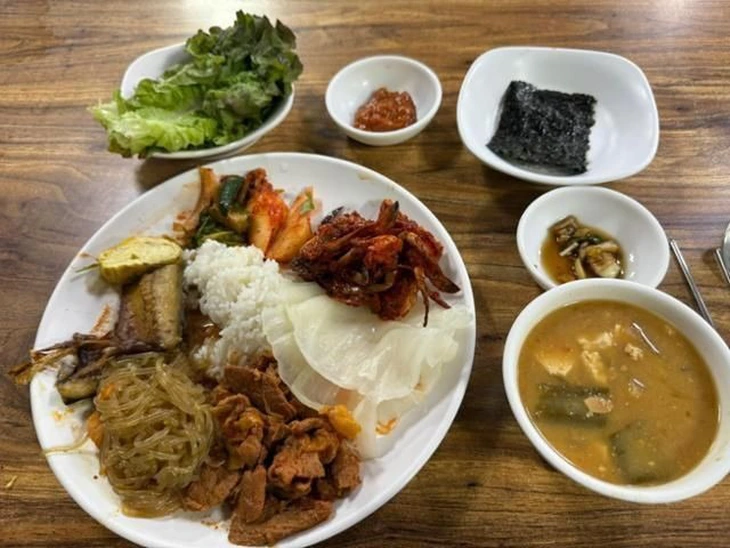 buffet - Ảnh 1.