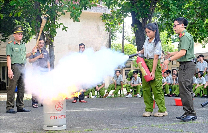 Một tuần rèn kỷ luật, nhân yêu thương - Ảnh 2. Một tuần rèn kỷ luật, nhân yêu thương - Ảnh 2.