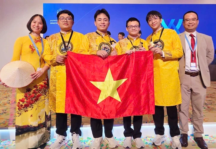 huy chương vàng - Ảnh 1.