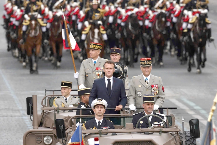 Tham vọng quốc phòng của ông Macron - Ảnh 1. Emmanuel Macron - Ảnh 1.