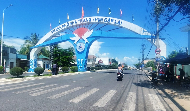 Thêm vụ lấp sông chặn đường thoát nước lũ lụt vùng tây Nha Trang và Diên Khánh - Ảnh 5.