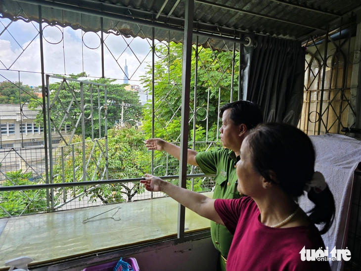 Hơn 100 hộ dân ở cư xá Thanh Đa đã tháo dỡ 'chuồng cọp' sau khi được vận động - Ảnh 6.