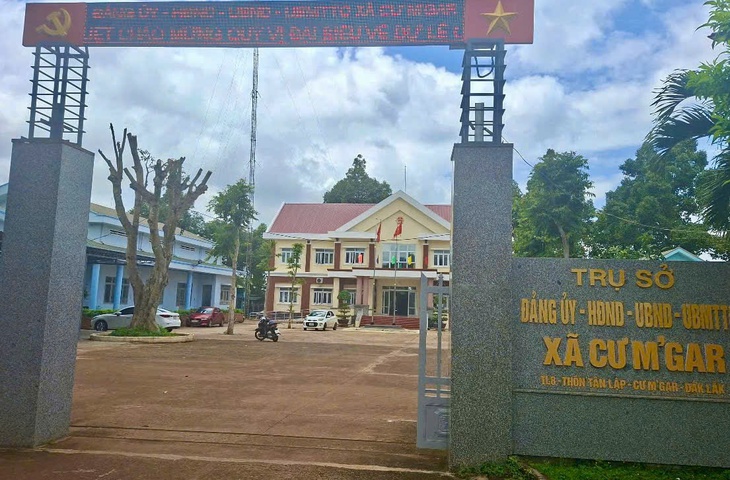 Nhiều xã ở tỉnh Đắk Lắk chưa bố trí đủ cán bộ chủ chốt - Ảnh 1. Nhiều xã ở Đắk Lắk chưa bố trí đủ cán bộ chủ chốt - Ảnh 1.