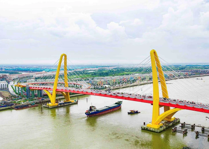 Thông xe cầu Hoàng Gia do Tập đoàn Vingroup đầu tư ở Hải Phòng - Ảnh 1.
