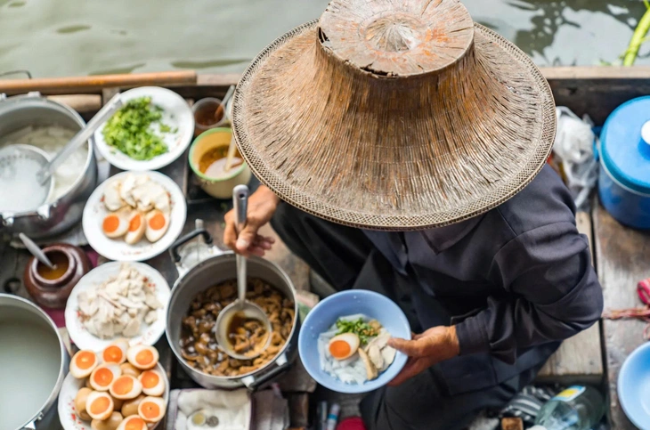 Phở trong hình dung của một nhà phê bình ẩm thực cực kỳ nổi tiếng? - Ảnh 10.