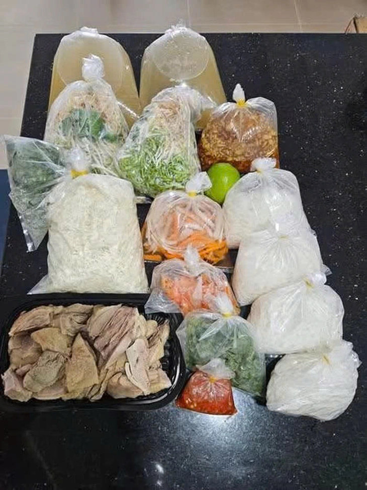 chợ Bến Thành - Ảnh 1.
