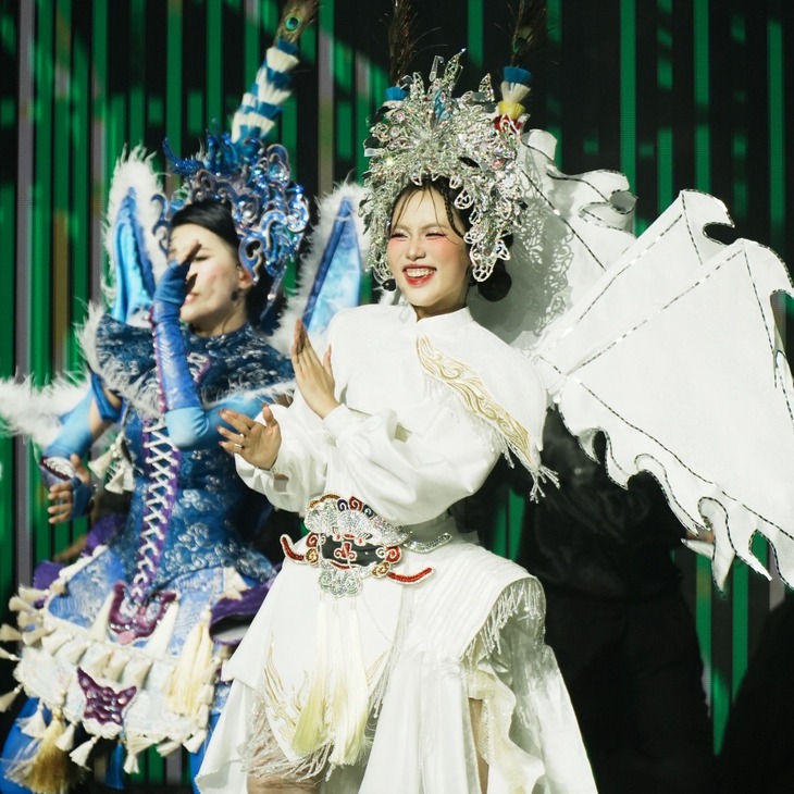 Phương Mỹ Chi - Ảnh 1.