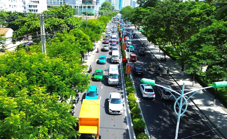 Khánh Hòa phấn đấu trở thành một trong các trung tâm công nghiệp bán dẫn, trí tuệ nhân tạo AI - Ảnh 3. Khánh Hòa tham vọng trở thành trung tâm công nghiệp bán dẫn, trí tuệ nhân tạo - Ảnh 3.