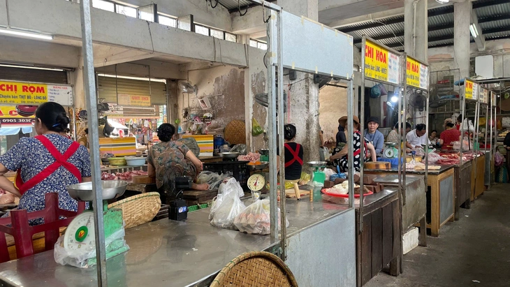 Huế kêu gọi người dân sử dụng thịt heo đúng cách, không nên quá lo - Ảnh 1.