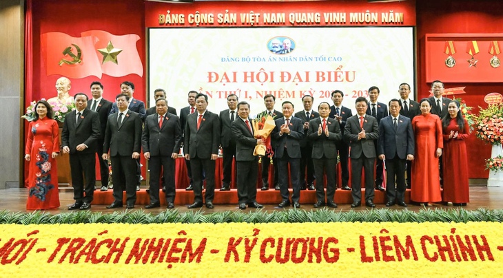 Ông Trần Cẩm Tú: Cán bộ, thẩm phán phải luôn 'công bằng, liêm khiết, trong sạch trong xét xử' - Ảnh 3.