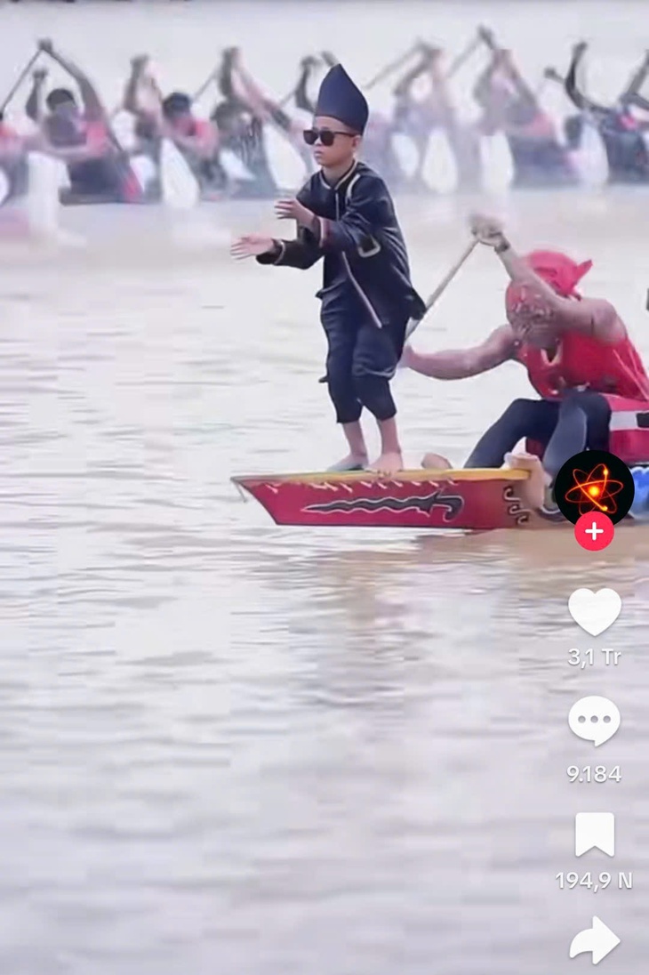 Tiền đạo Indonesia bị HLV dọa không cho ra sân vì ăn mừng theo trend TikTok - Ảnh 3.