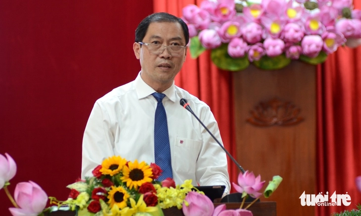 Chống ùn tắc giao thông ở Huế: 'Cho rẽ phải, đèn tín hiệu phải sáng cả ngày' - Ảnh 6.
