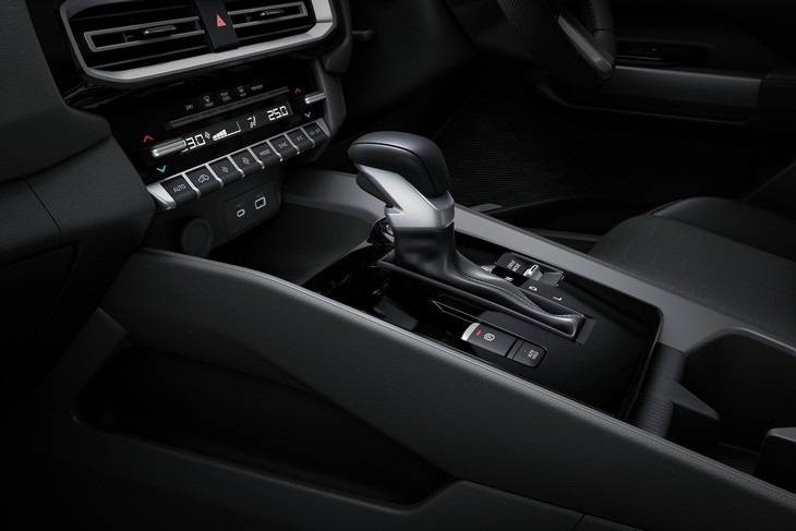 Mitsubishi Destinator - Ảnh 13.