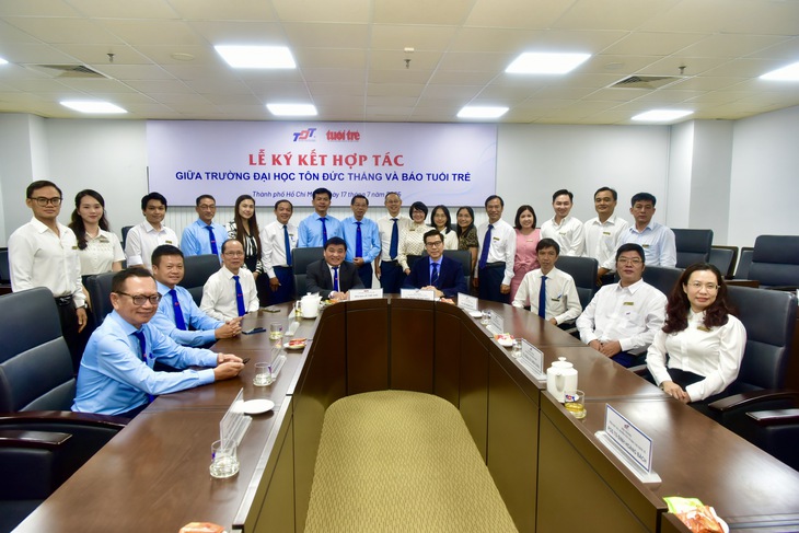 Báo Tuổi Trẻ và Trường đại học Tôn Đức Thắng hợp tác đào tạo nhân lực truyền thông - Ảnh 4.