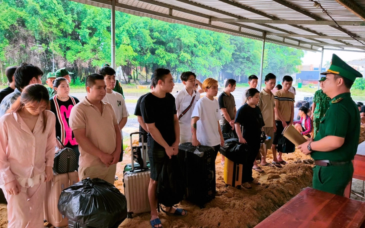 Giới chức Campuchia đẩy mạnh triệt phá các trung tâm lừa đảo trực tuyến - Ảnh 2.