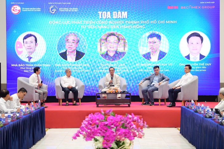 Muốn công nghiệp TP.HCM cất cánh, cần viết lại 'bản nhạc kết nối' - Ảnh 1. công nghiệp - Ảnh 1.