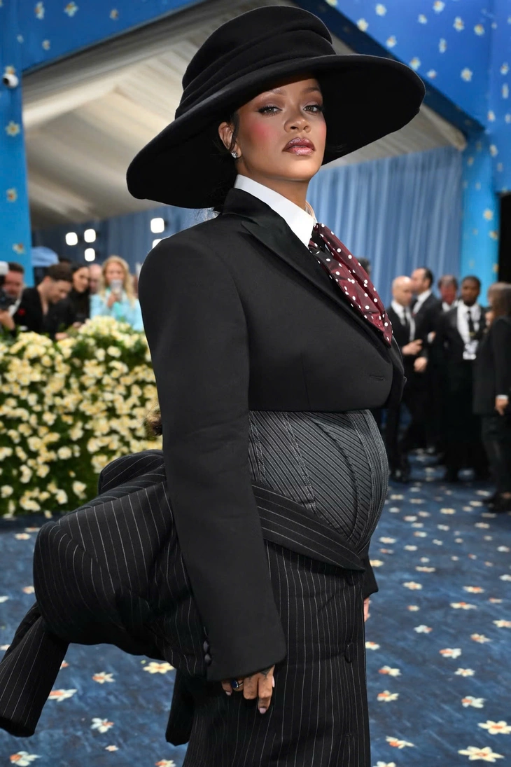 Rihanna - Ảnh 5.