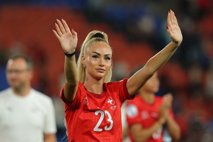Alisha Lehmann - Ảnh 1.