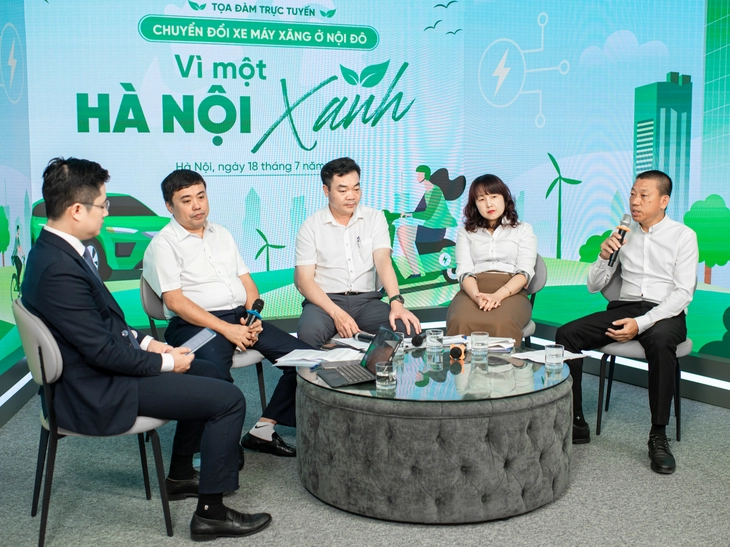 cấm xe máy xăng - Ảnh 1.