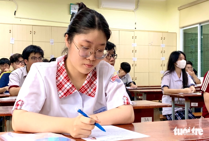 điểm sàn - Ảnh 1.