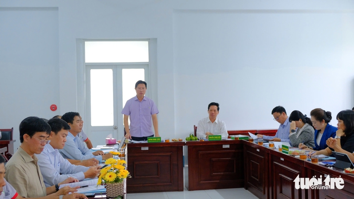 sếu đầu đỏ - Ảnh 1.