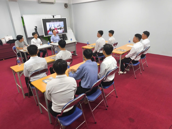 Doanh nghiệp Nhật sang Việt Nam trực tiếp phỏng vấn tuyển dụng sinh viên, tài trợ từ 'A đến Z' - Ảnh 1.