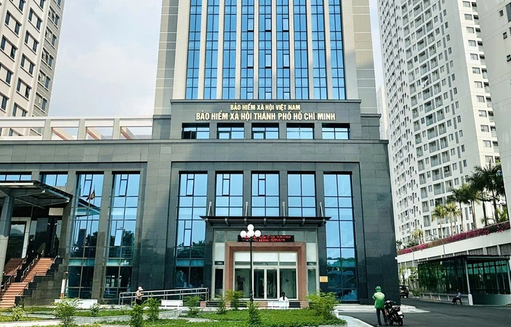 Bảo hiểm xã hội khu vực XXVII đổi tên thành Bảo hiểm xã hội TP.HCM - Ảnh 1.