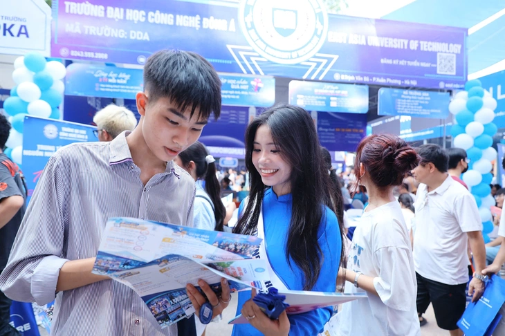 Đủ điểm sàn vào trường nhưng không đủ đậu ngành yêu thích, làm sao? Điểm sàn trường quân đội 2025? - Ảnh 16. Đủ điểm sàn vào trường nhưng không đủ đậu ngành yêu thích, làm sao? Điểm sàn trường quân đội 2025? - Ảnh 16.