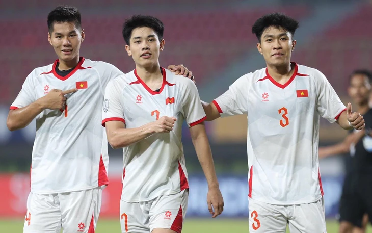 U23 Việt Nam - Lào 3-0: Chưa hài lòng - Ảnh 2.