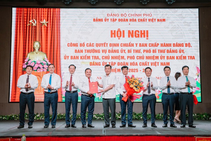 Vinachem - Ảnh 6.
