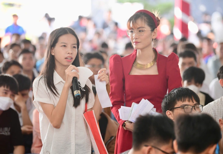 Bộ Giáo dục và Đào tạo lưu ý thí sinh thời điểm 'nóng' đăng ký xét tuyển - Ảnh 3. đăng ký xét tuyển - Ảnh 2.