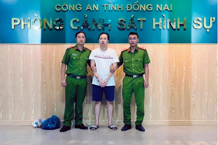 nổ súng - Ảnh 2.