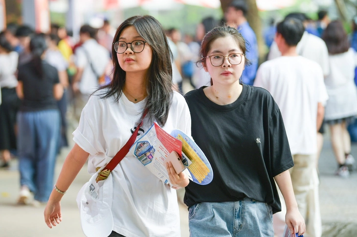 Ngày hội lựa chọn nguyện vọng xét tuyển - Ảnh 8.