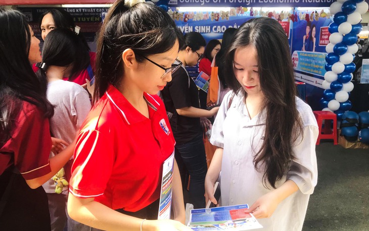 Trường ĐH Công nghiệp Hà Nội tuyển 7.990 chỉ tiêu đại học chính quy năm 2025 - Ảnh 6.
