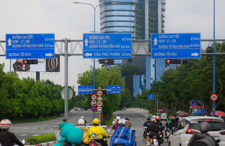 biển chỉ dẫn - Ảnh 1.