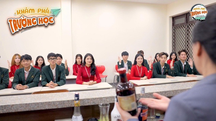19h ngày 20-7, Trường đại học Yersin Đà Lạt lên sóng Khám phá trường học - Ảnh 8.