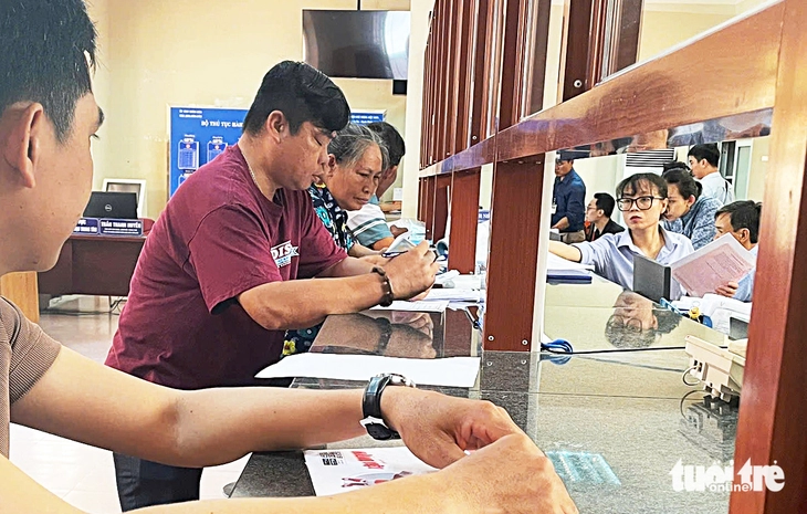 Vận hành chính quyền địa phương 2 cấp: Thủ tục nhanh, cán bộ nhiệt tình - Ảnh 3.