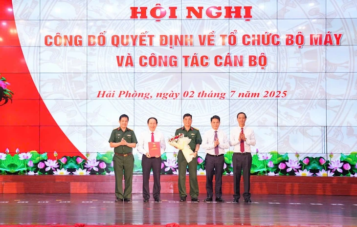 Hải Phòng bổ nhiệm loạt cán bộ chủ chốt thành phố - Ảnh 1.