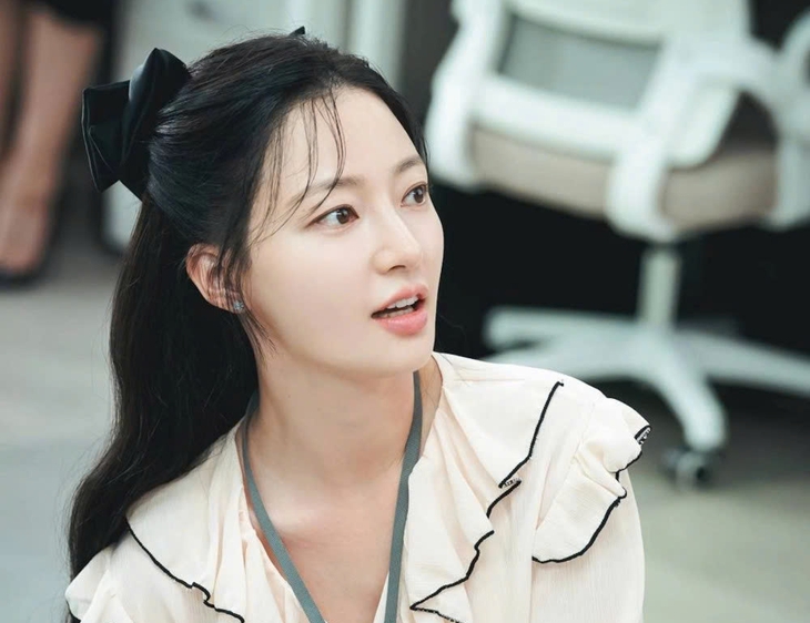Song Ha Yoon - Ảnh 3.