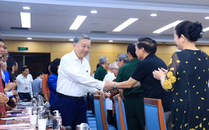 Tổng Bí thư Tô Lâm về hàng giả và sức khỏe người dân - Ảnh 3.