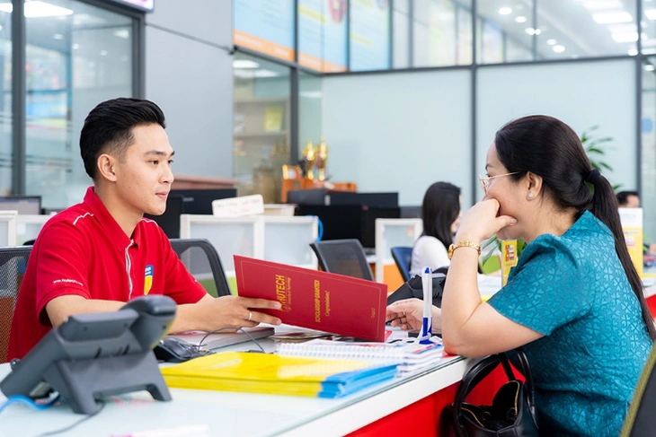 Mùa tuyển sinh 2025: HUTECH tặng học bổng 25% học phí toàn khóa - Ảnh 1.