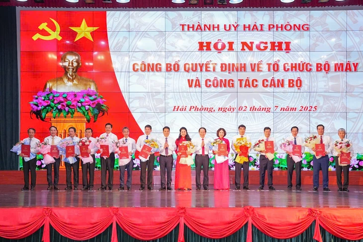 Hải Phòng bổ nhiệm loạt cán bộ chủ chốt thành phố - Ảnh 3.
