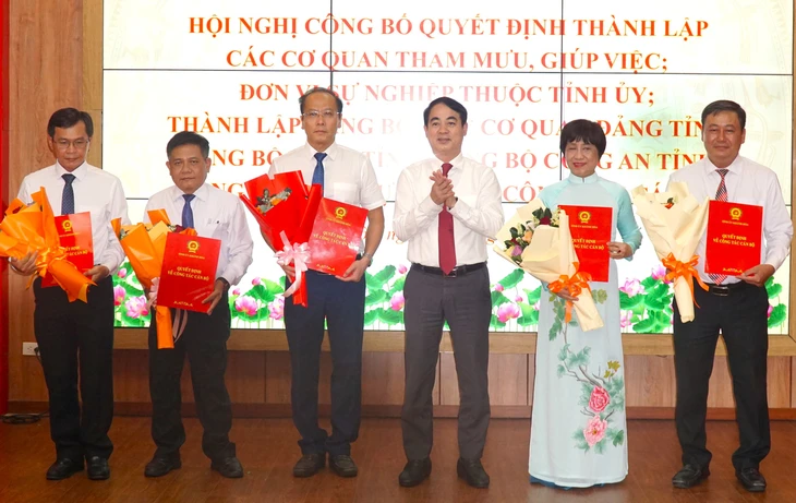 Khánh Hòa - Ảnh 1.