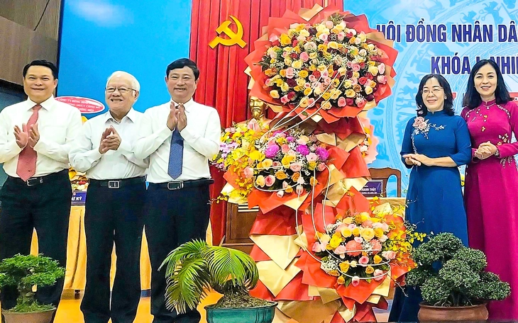 36 xã phường TP.HCM khu vực Bình Dương họp kỳ đầu tiên để 'vào việc ngay' - Ảnh 1. Bình Dương - Ảnh 1.