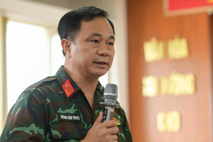 Họp báo vụ lật tàu ở Hạ Long làm 35 người chết: Tàu cứu hộ chỉ mất 10 phút ra nơi tàu bị lật - Ảnh 5. Vụ lật tàu ở Hạ Long: Cố tìm người mất tích trước tối nay; Sẽ có cơ chế hỗ trợ trẻ mồ côi - Ảnh 5.