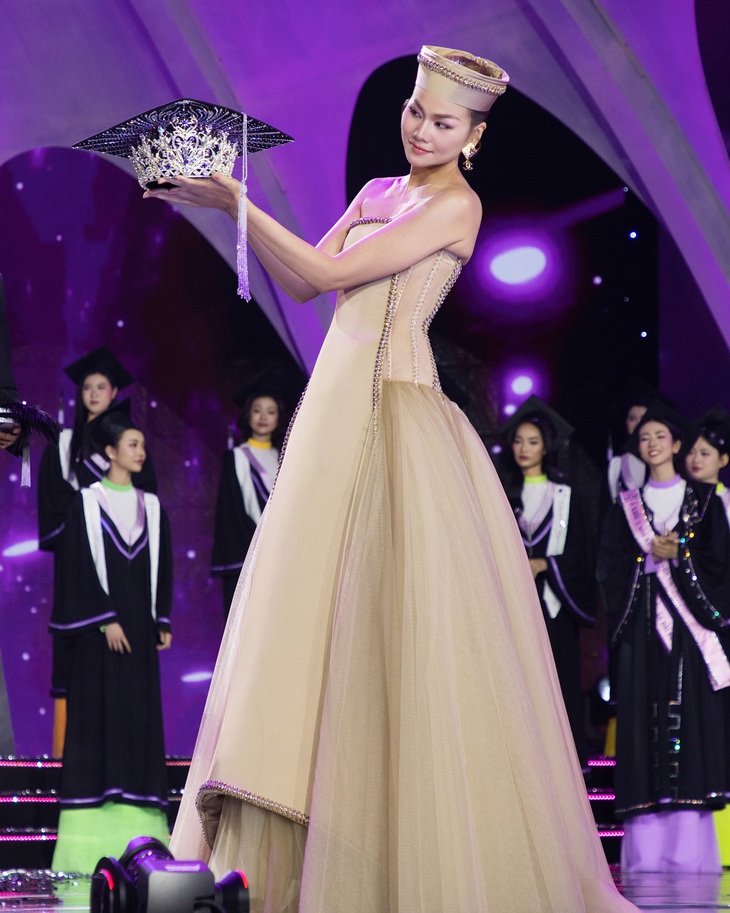 Thanh Hằng - Ảnh 2.