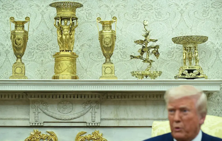Phòng Bầu dục thời ông Trump được dát vàng lộng lẫy - Ảnh 5.